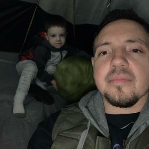 Meet your Posher, Andres